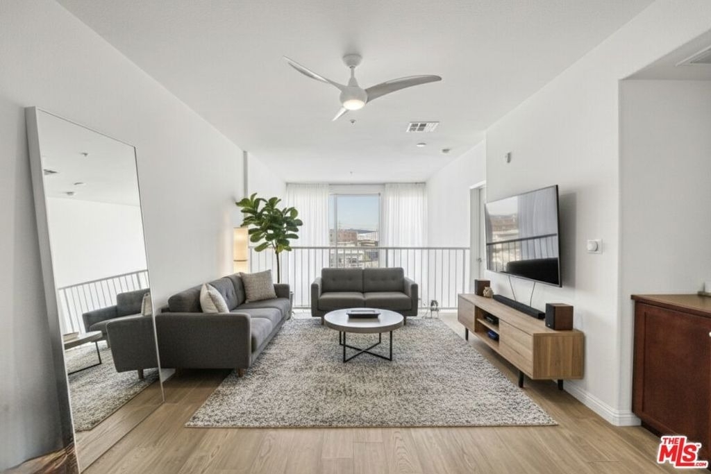 629 Traction Avenue - Photo 10