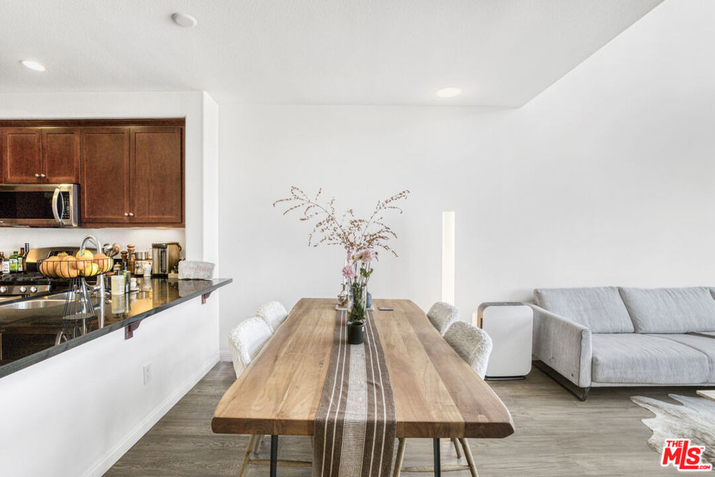 629 Traction Avenue - Photo 6