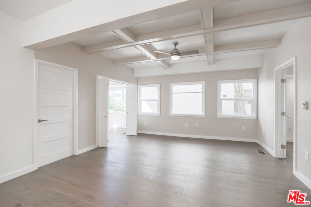 31 Breeze Avenue - Photo 9