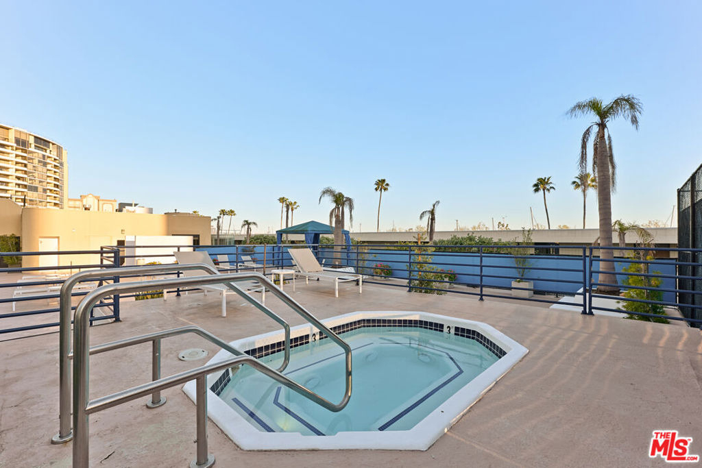 4316 Marina City Drive - Photo 22