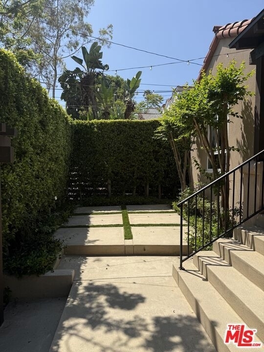 9001 Phyllis Avenue - Photo 1