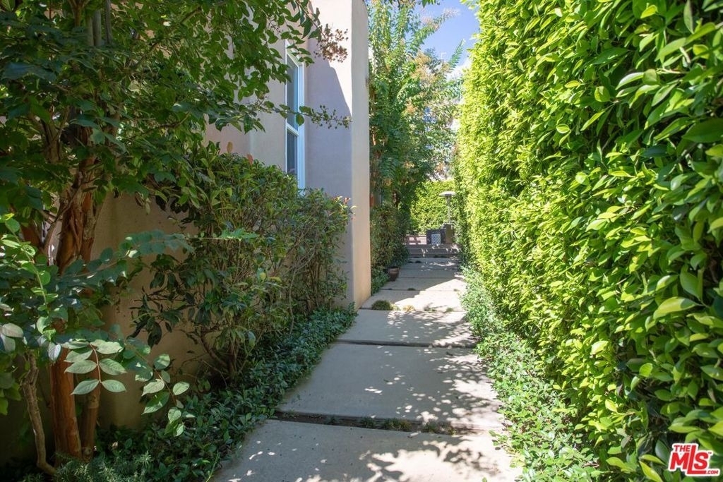 9001 Phyllis Avenue - Photo 15
