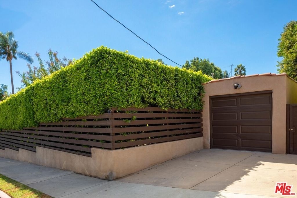 9001 Phyllis Avenue - Photo 16