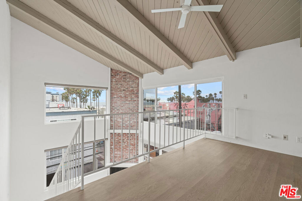 10 19th Avenue - Photo 14
