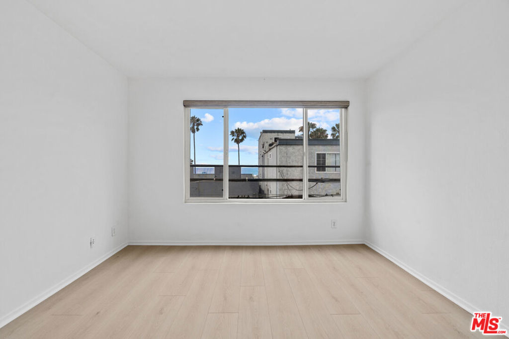 10 19th Avenue - Photo 12