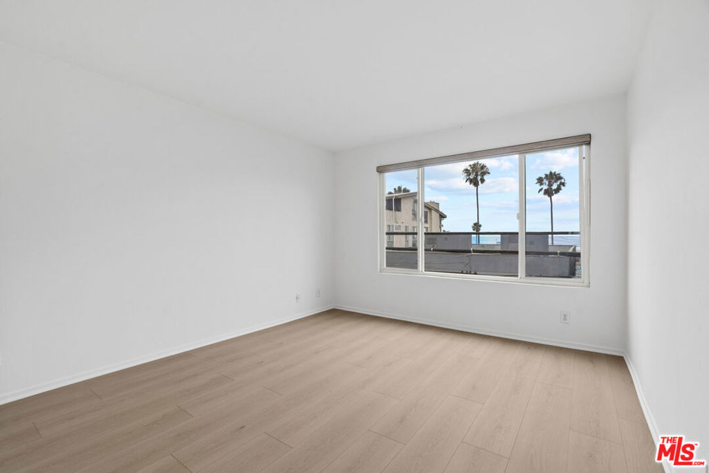 10 19th Avenue - Photo 11