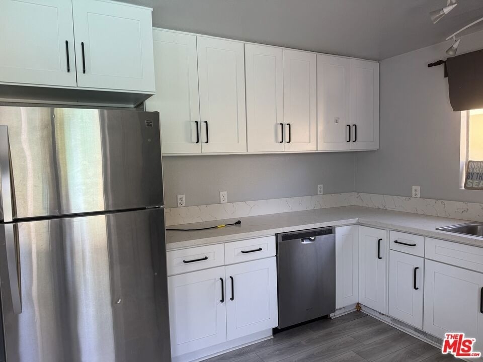 6556 Forbes Avenue - Photo 2