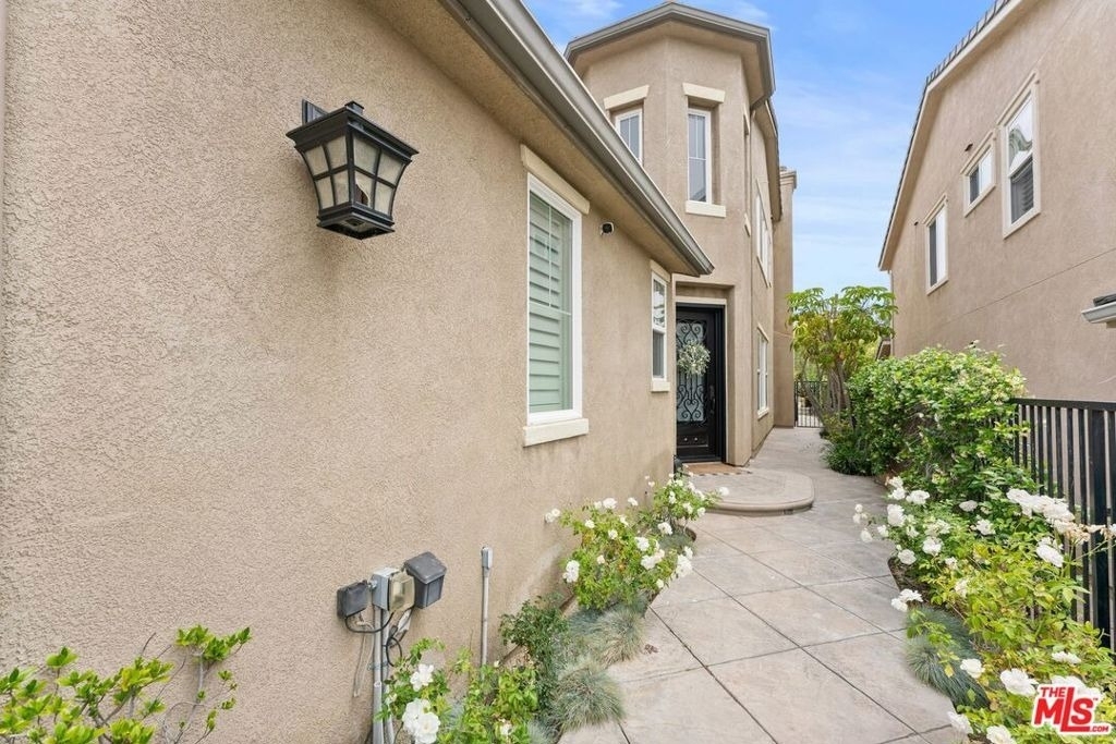 11564 Apulia Court - Photo 5