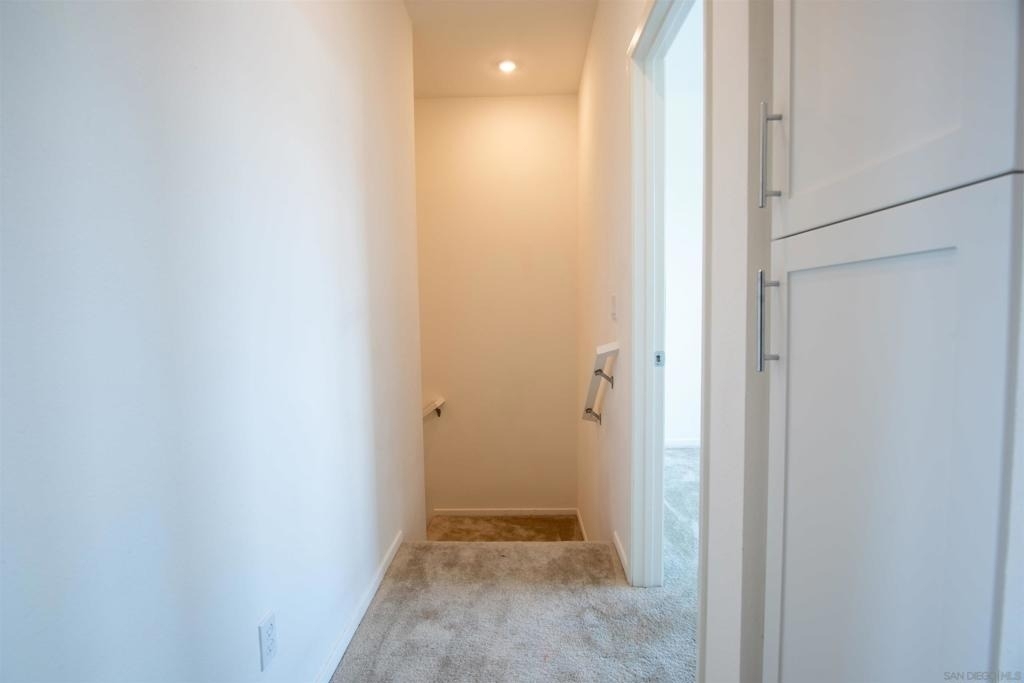 516 Avienda Centro - Photo 12