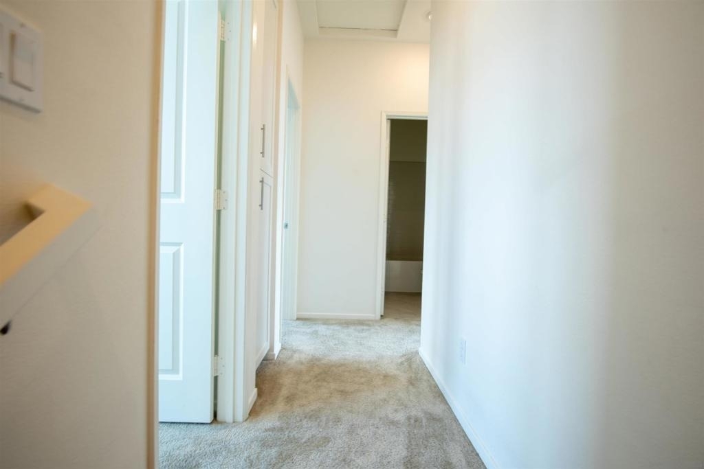 516 Avienda Centro - Photo 14