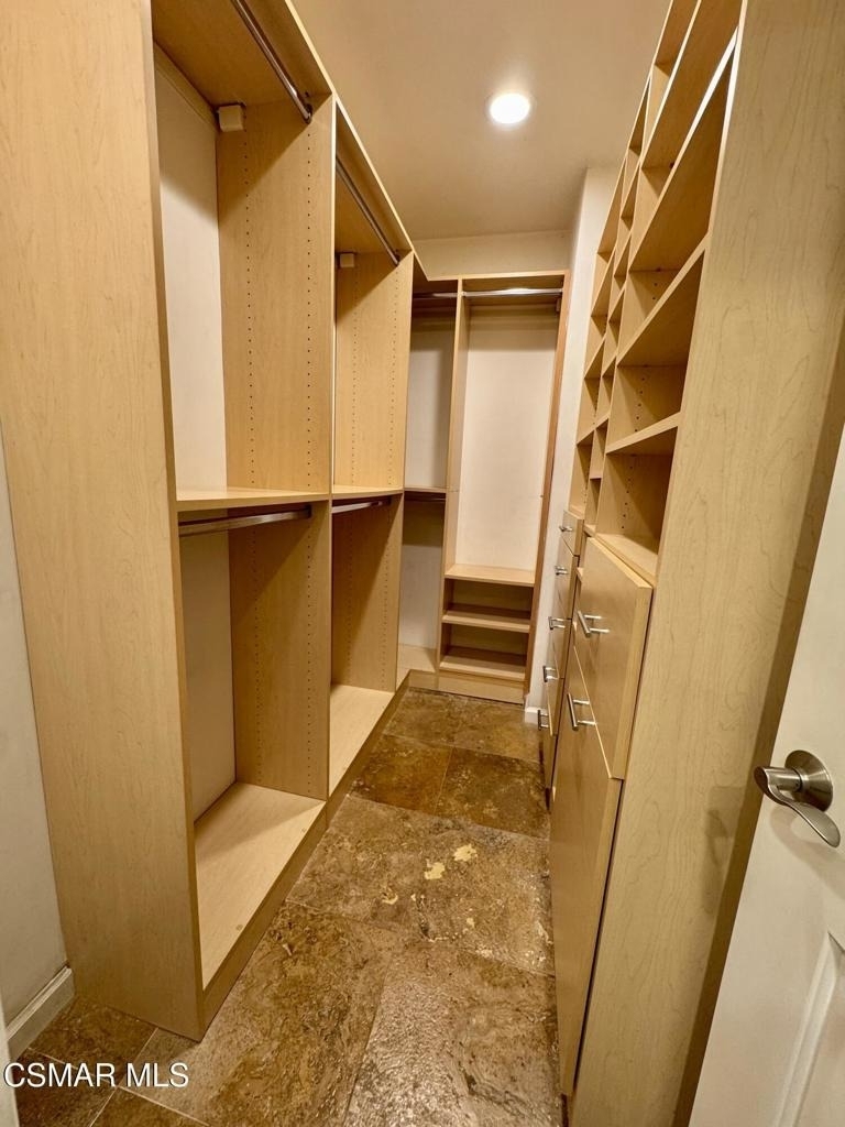 4506 Saugus Avenue - Photo 15