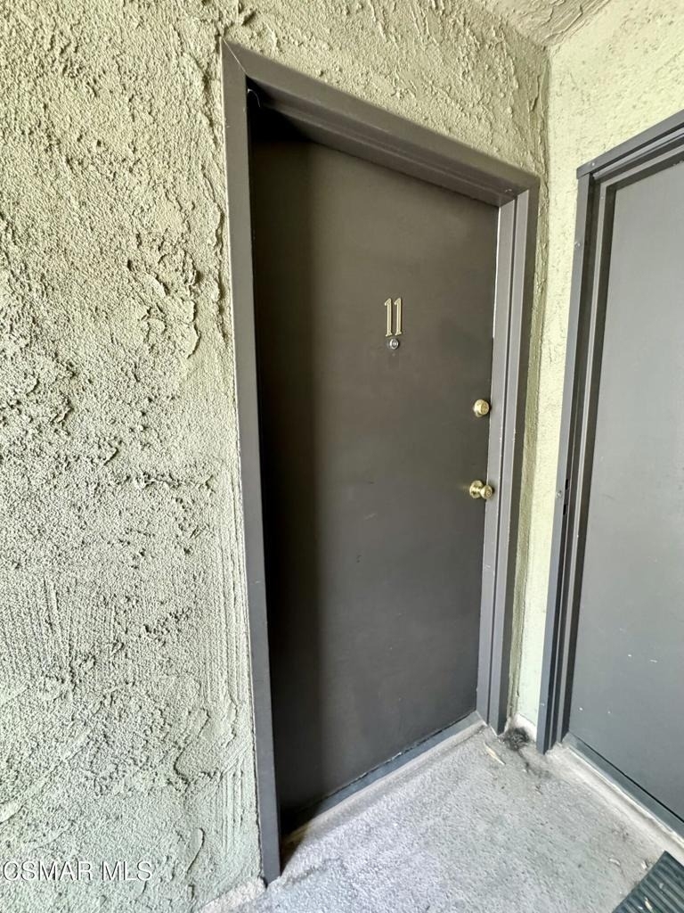 4506 Saugus Avenue - Photo 18
