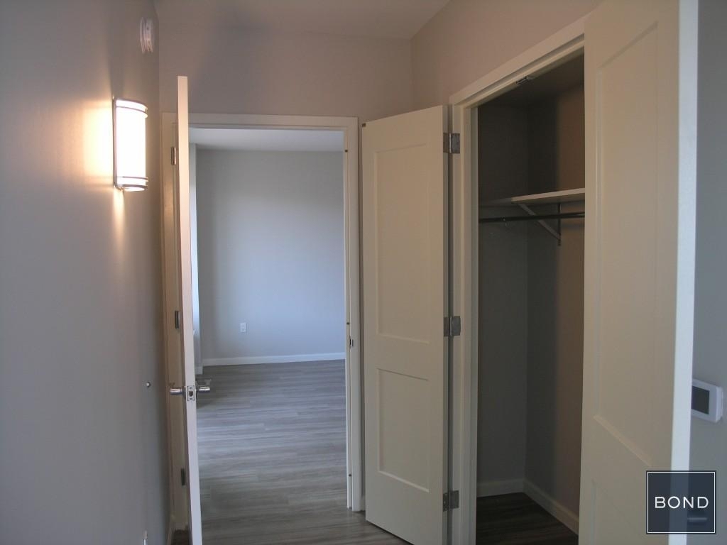 178-02 Hillside Avenue - Photo 6