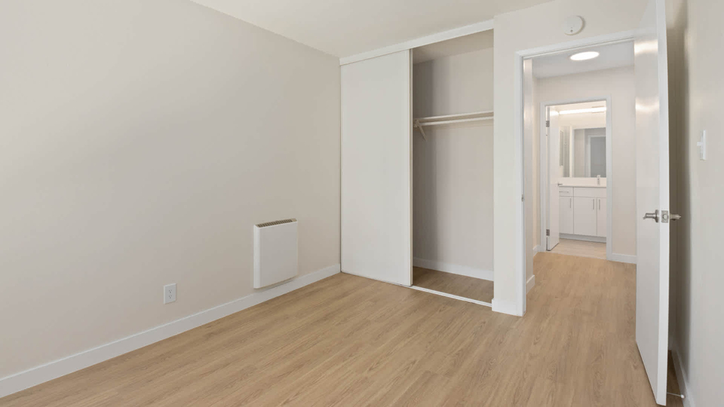 1080 Carolan Avenue - Photo 19
