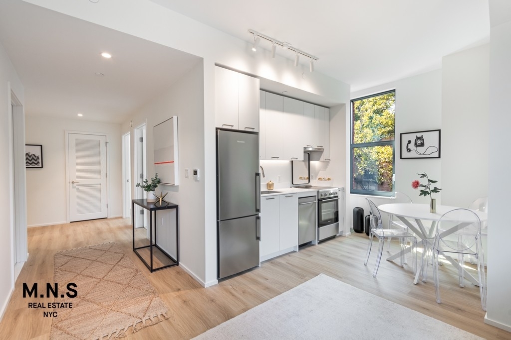Sterling Place - Photo 10