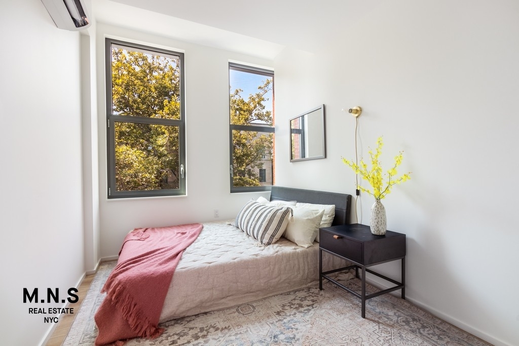 Sterling Place - Photo 12