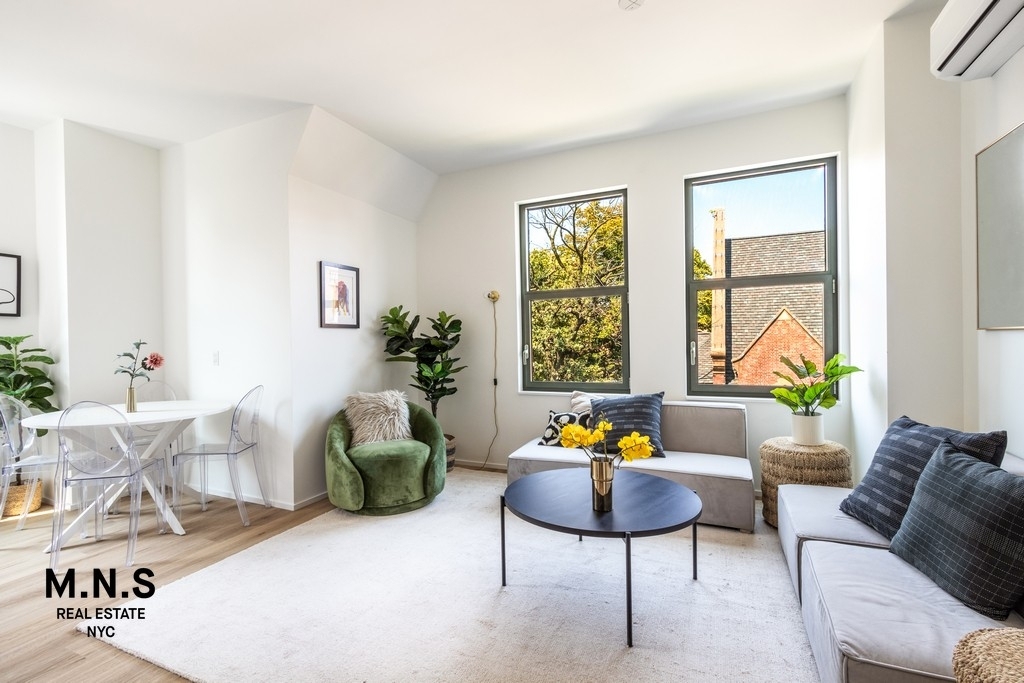 Sterling Place - Photo 6