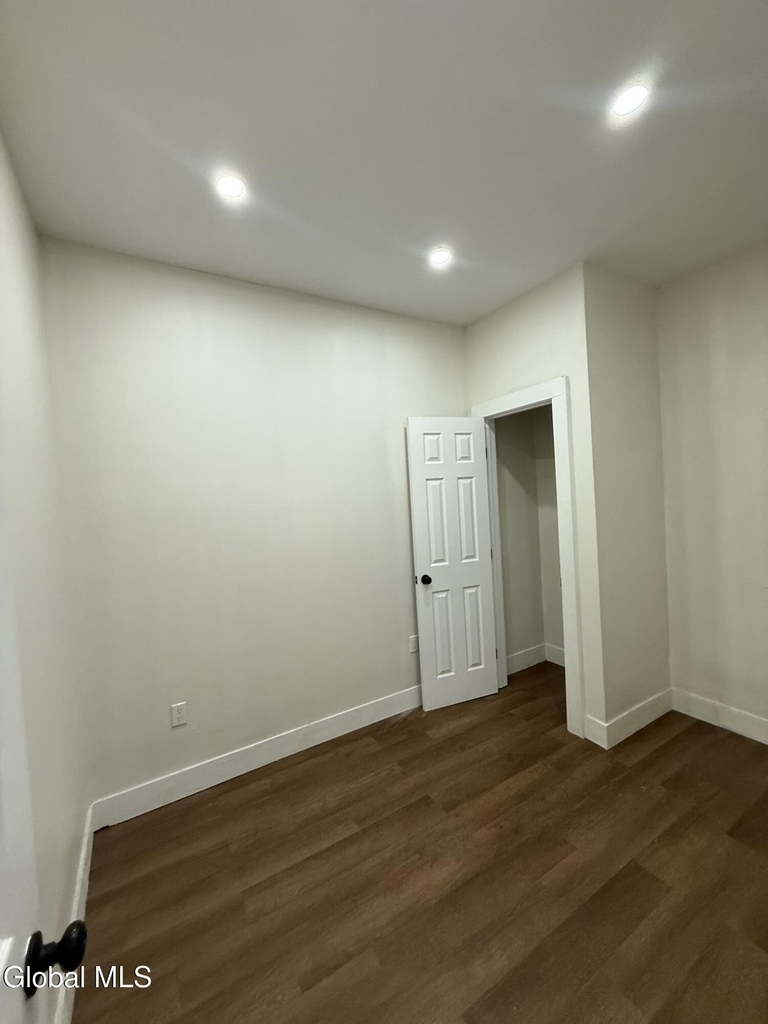 132 4th Avenue - Photo 6