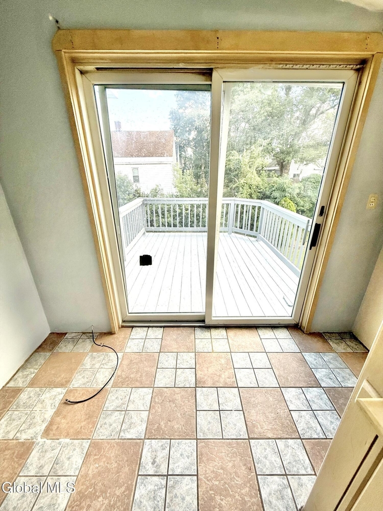 1826 Campbell Avenue - Photo 10