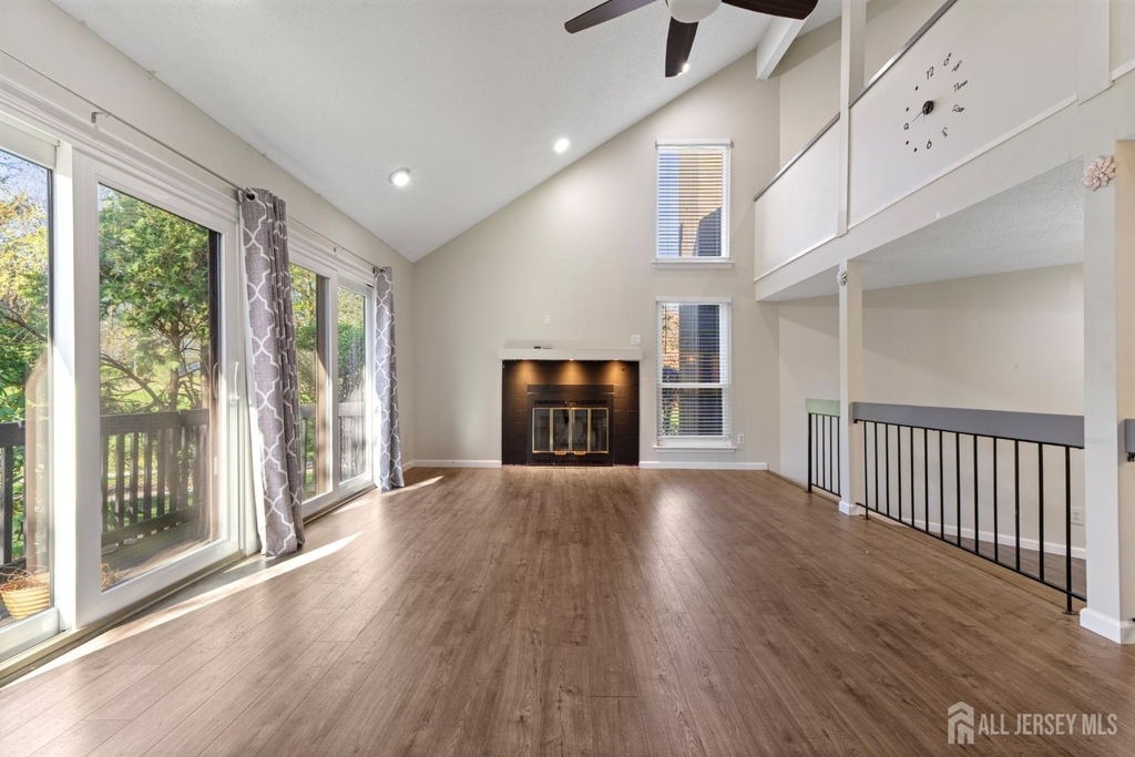 496 Westgate Drive - Photo 10