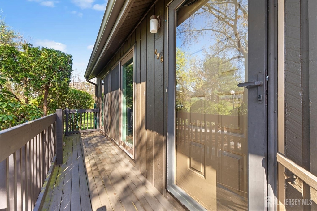 496 Westgate Drive - Photo 4