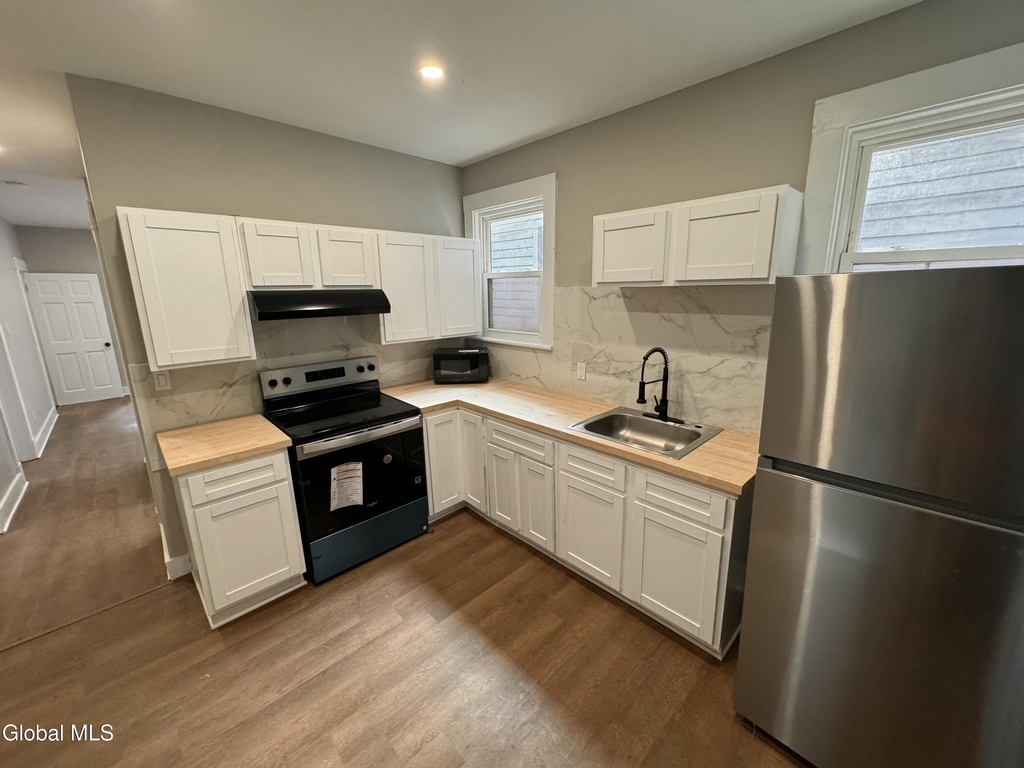 673 Myrtle Avenue - Photo 1