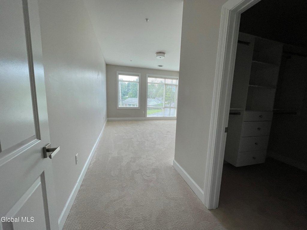 2 West Avenue - Photo 2