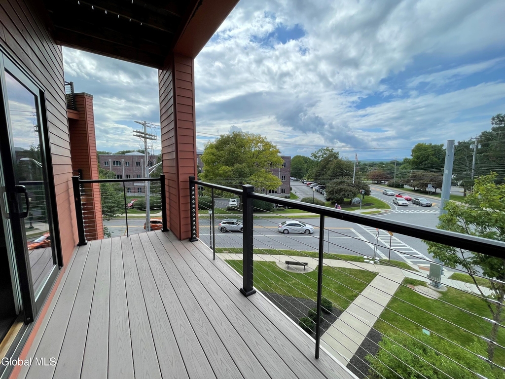2 West Avenue - Photo 4