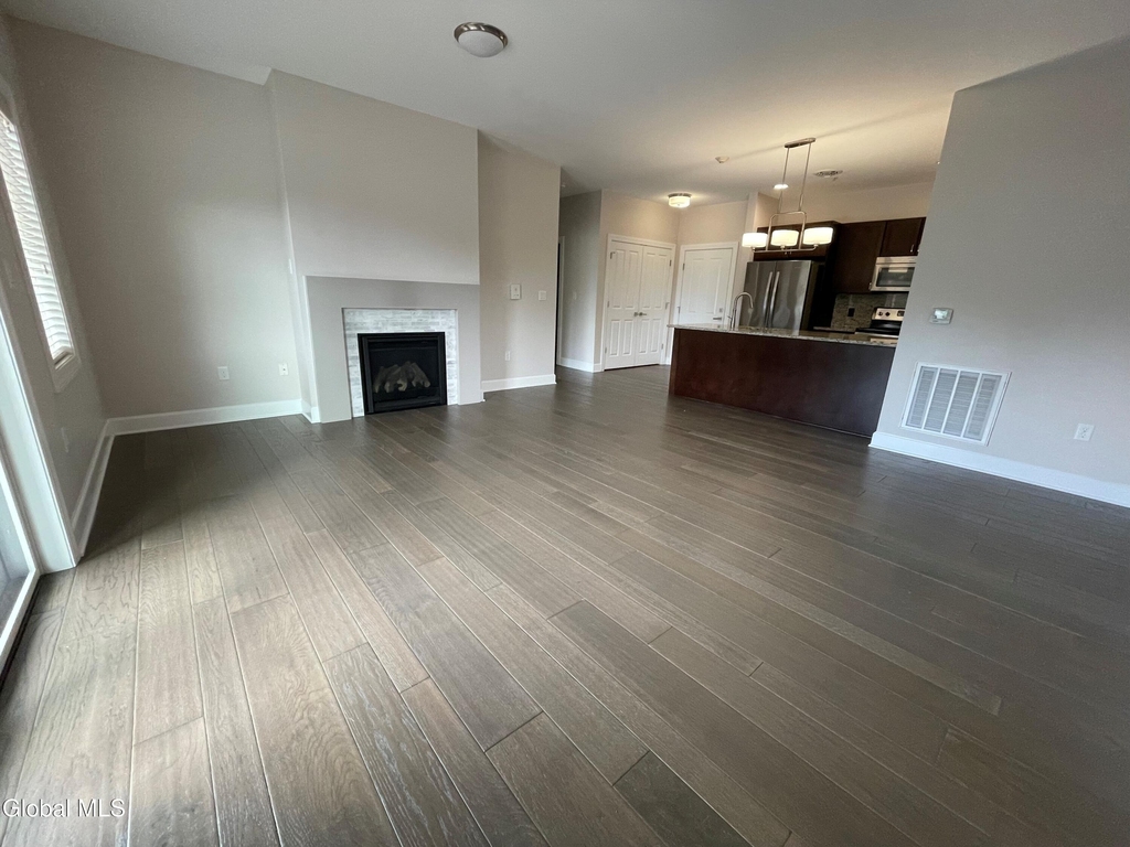 2 West Avenue - Photo 3