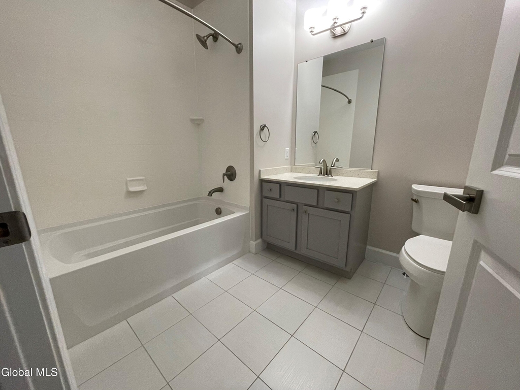 2 West Avenue - Photo 8