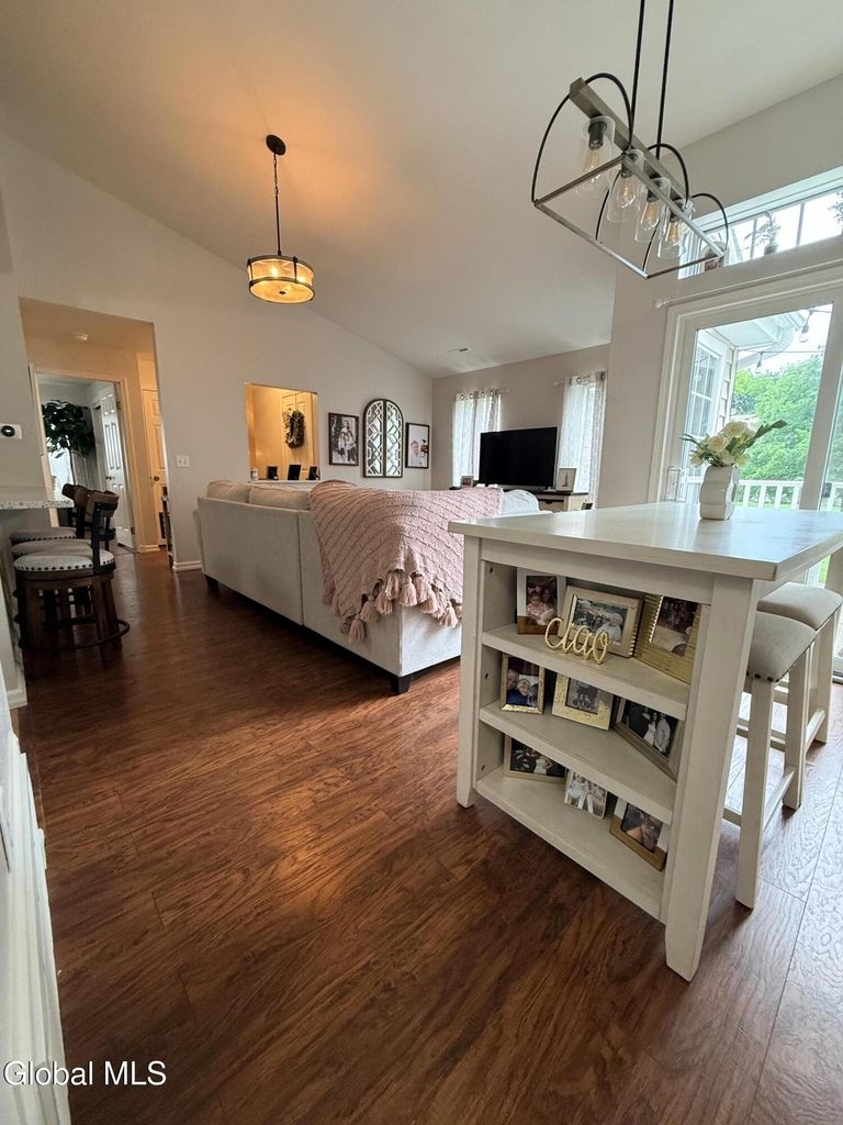 823 Hampton Place Boulevard - Photo 21