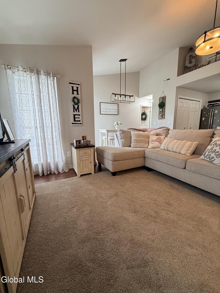 823 Hampton Place Boulevard - Photo 14
