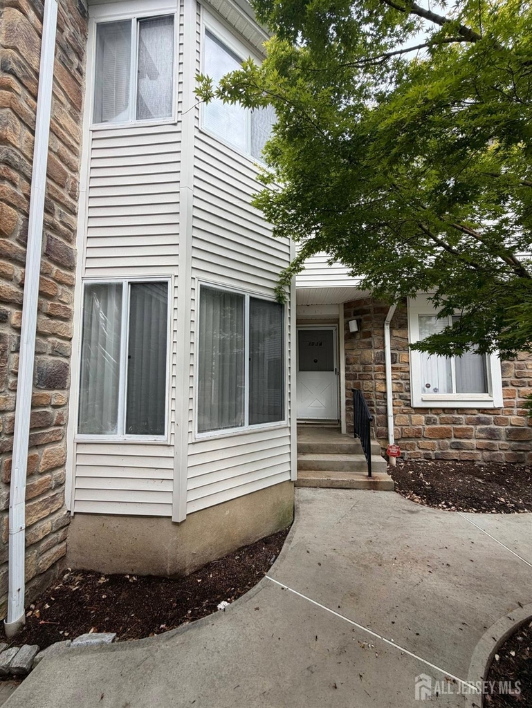 1034 Schmidt Lane - Photo 1