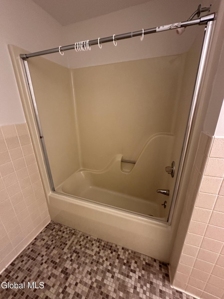 222 S Ten Broeck Street - Photo 8