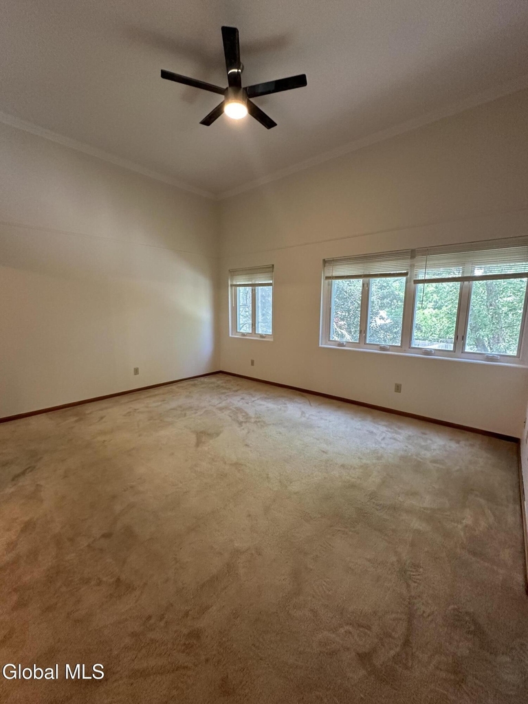 222 S Ten Broeck Street - Photo 3