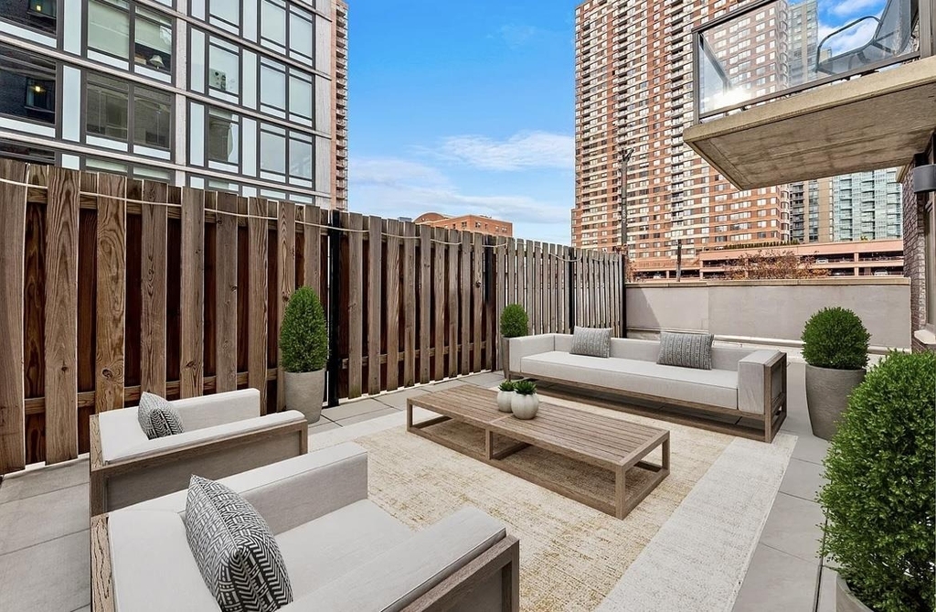 2-26 50th Avenue - Photo 5