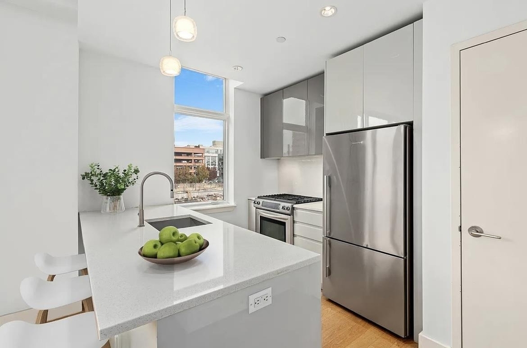 2-26 50th Avenue - Photo 0