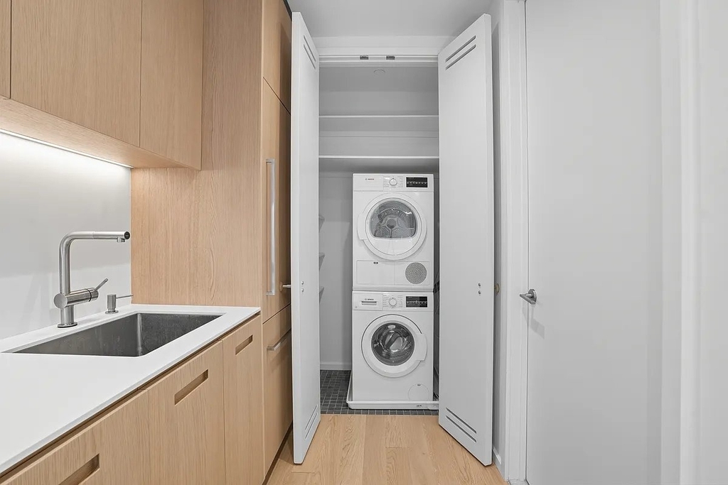 98 Front Street - Photo 3