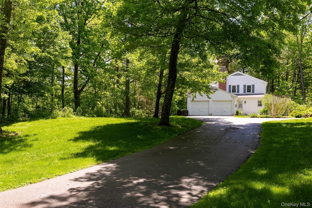 50 Aspinwall Road - Photo 2