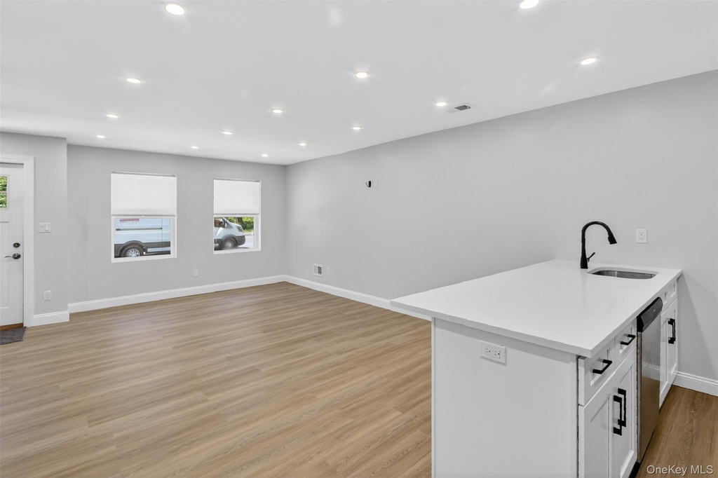 287 Delaware Avenue - Photo 7
