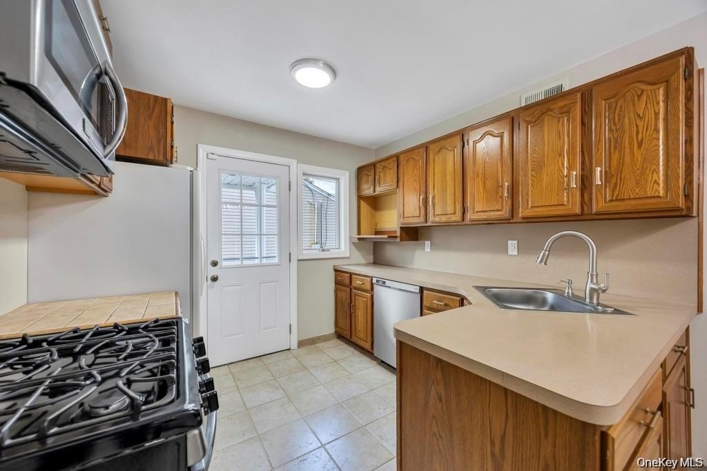 59 Andover Lane - Photo 3