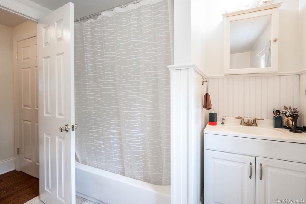 1143 E Main Street - Photo 3