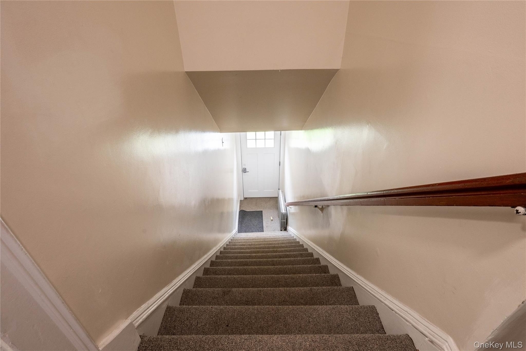 1143 E Main Street - Photo 5