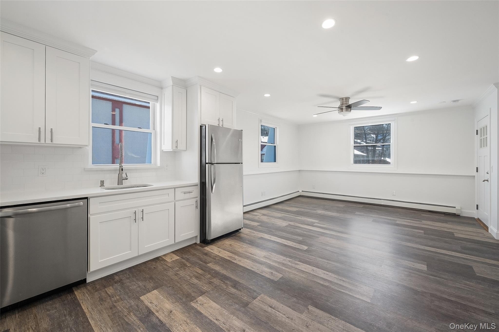 103 Croton Avenue - Photo 2