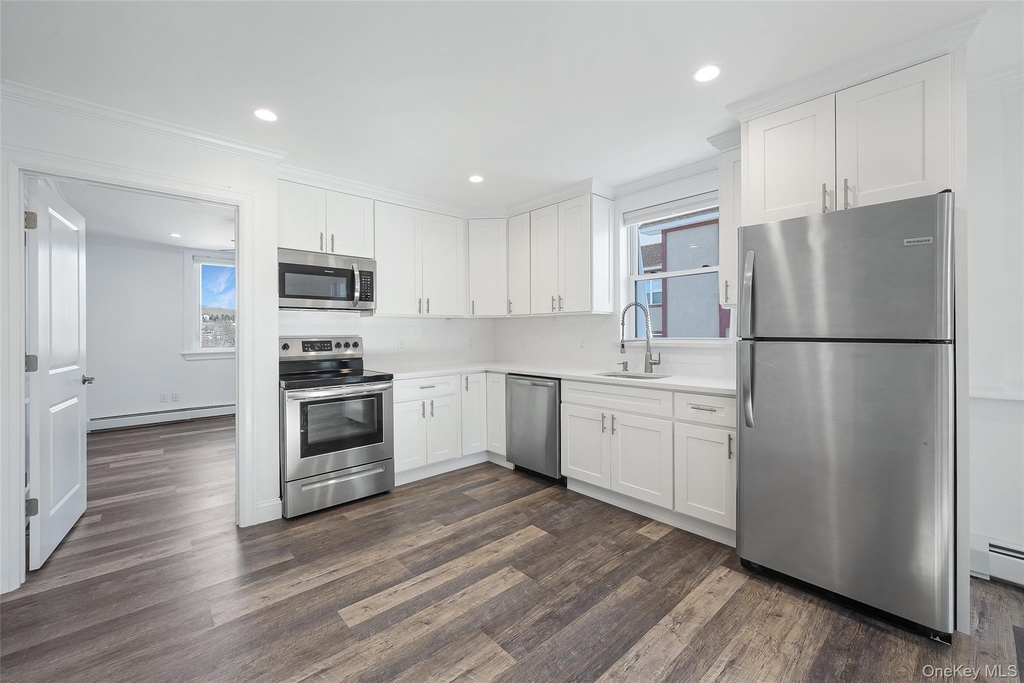 103 Croton Avenue - Photo 3