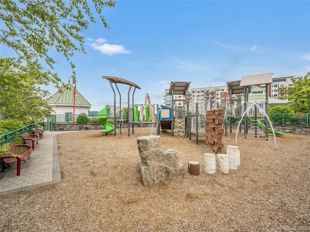 103 Croton Avenue - Photo 21