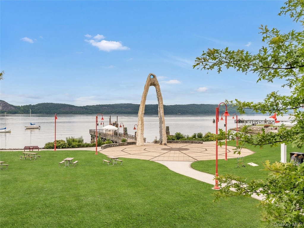 103 Croton Avenue - Photo 23