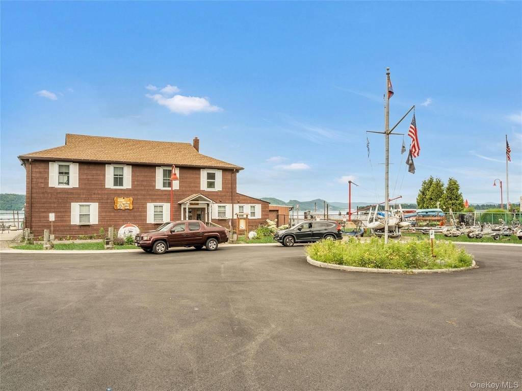 103 Croton Avenue - Photo 19