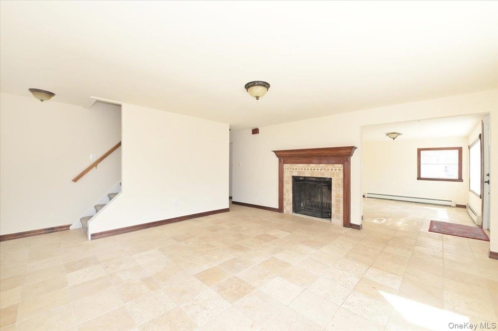 9 Cabot Rd W - Photo 9