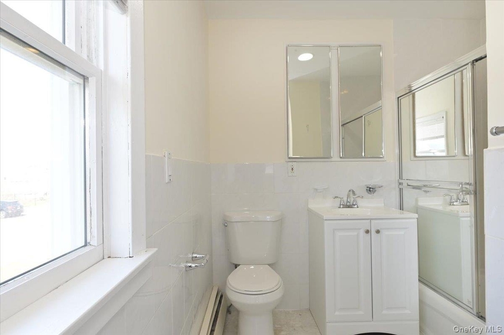 9 Cabot Rd W - Photo 22